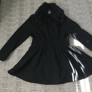 Laundry by Shelli Segal Coat with Faux Fur collar